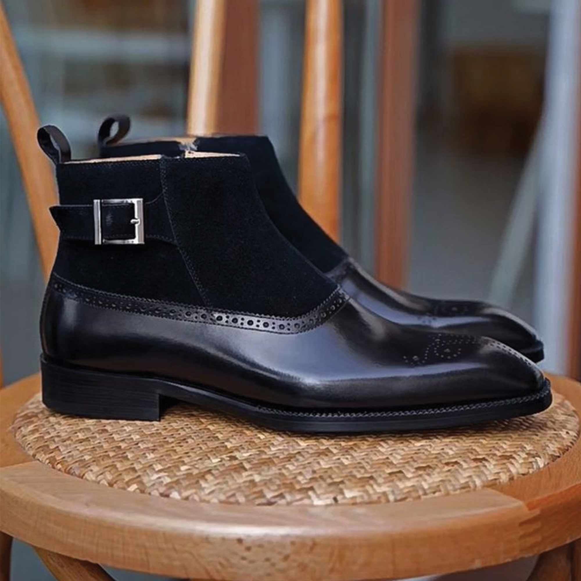Cobbler India Men's Classic Chelsea Boots: Quality & Timeless Versatility