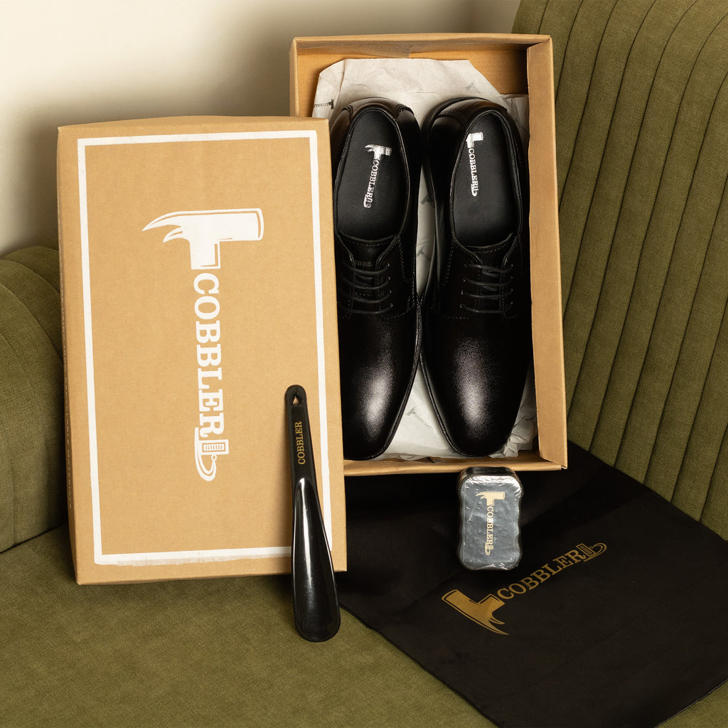 Men’s Black Leather Derby Shoes – Classic, Stylish & Comfortable