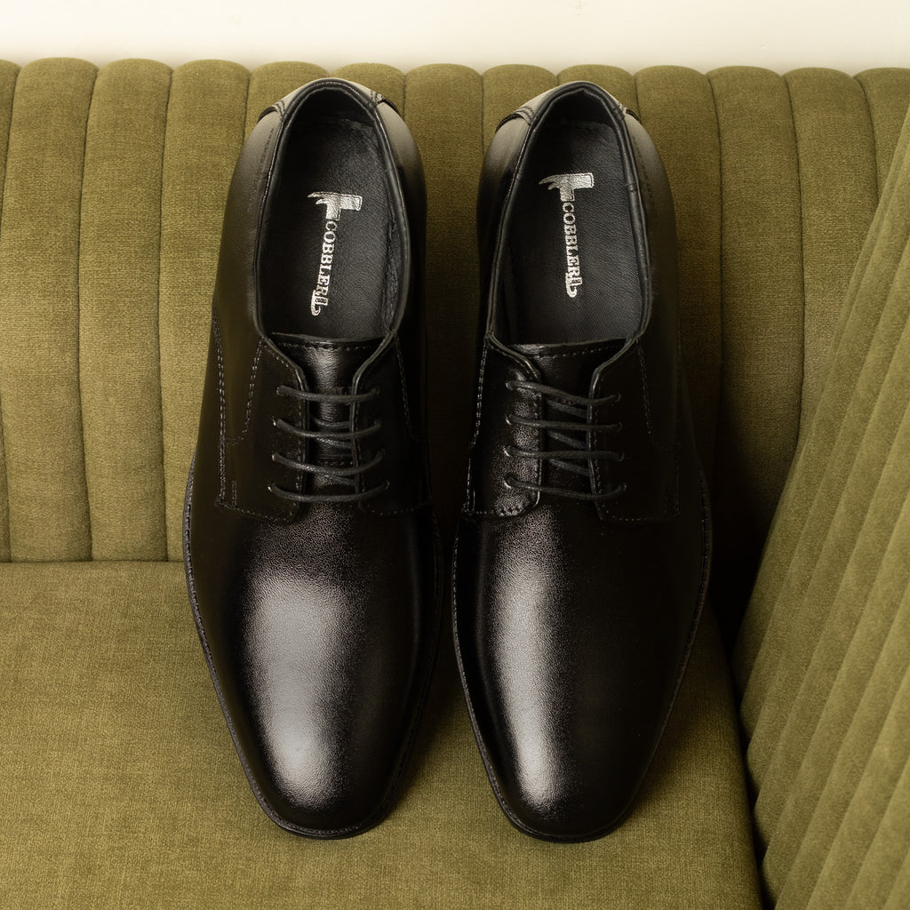 Men’s Black Leather Derby Shoes – Classic, Stylish & Comfortable