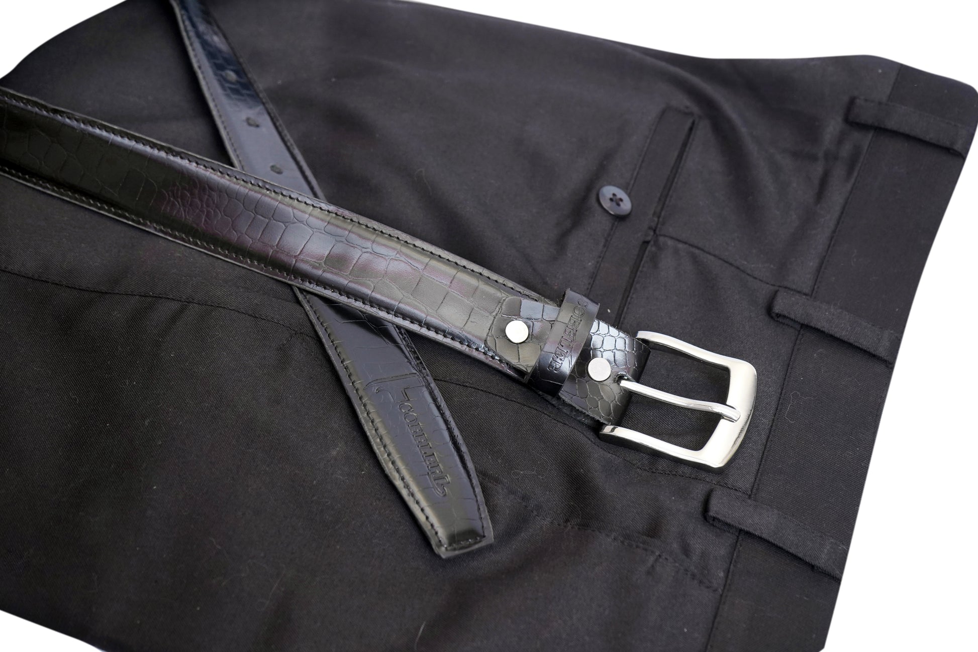 Men’s Sleek Leather Belt – Stylish, Durable & Adjustable