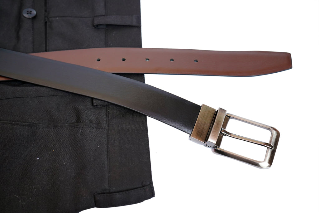 Signature Leather Belt – Elegant & Reliable Accessory