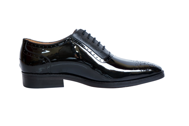 Men’s Black Patent Leather Oxford Shoes – Luxury Brogues for Formal Wear