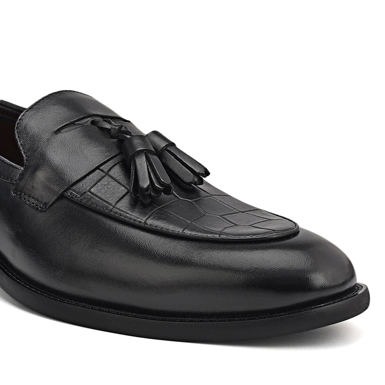 Black Croco Textured Loafers With Tassels